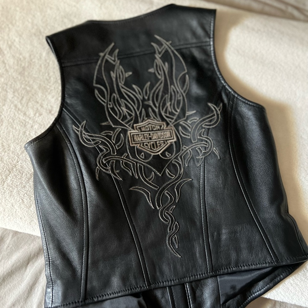 Authentic Harley Davidson womens vest